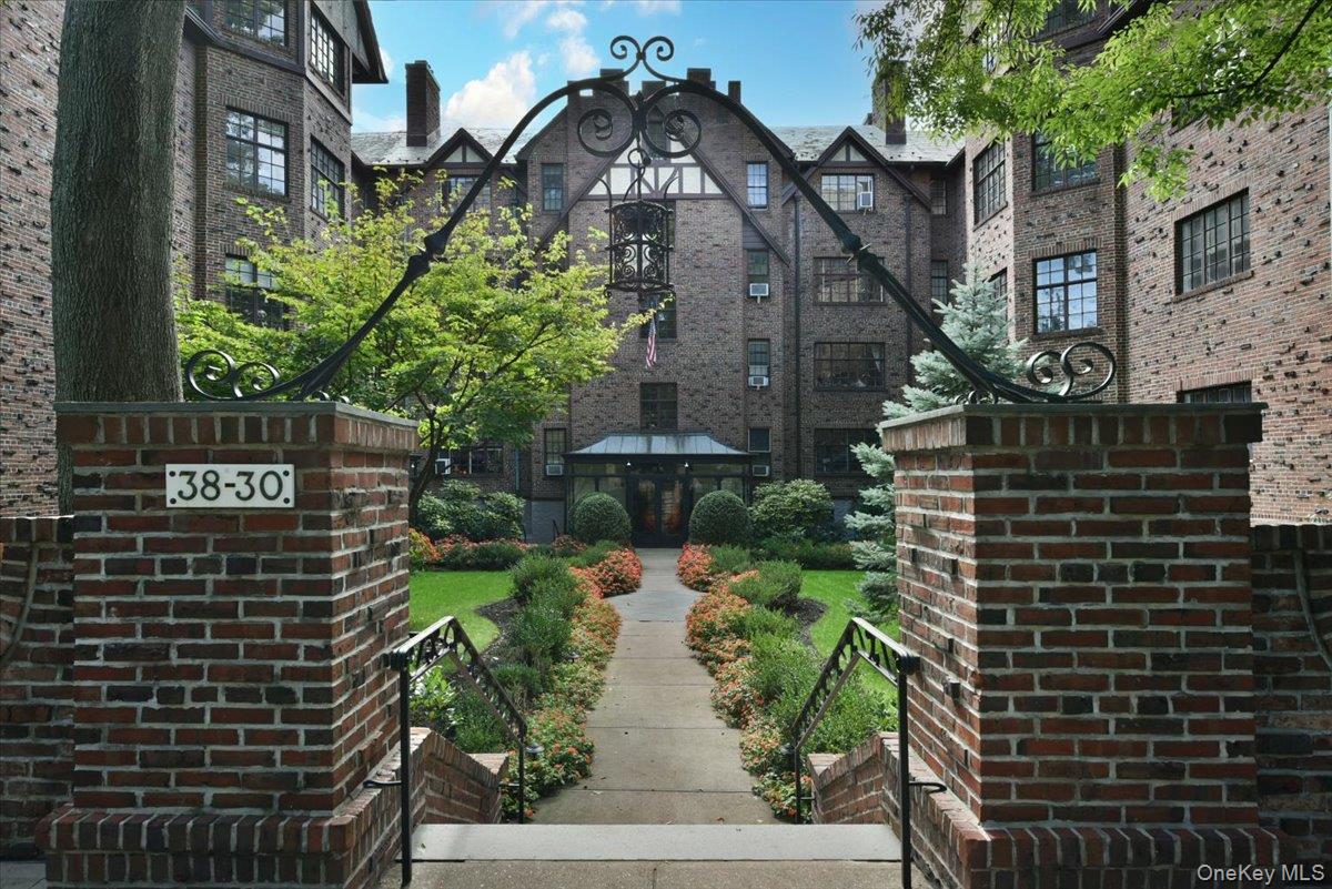 38-30 Douglaston Parkway Unit 4B — photo