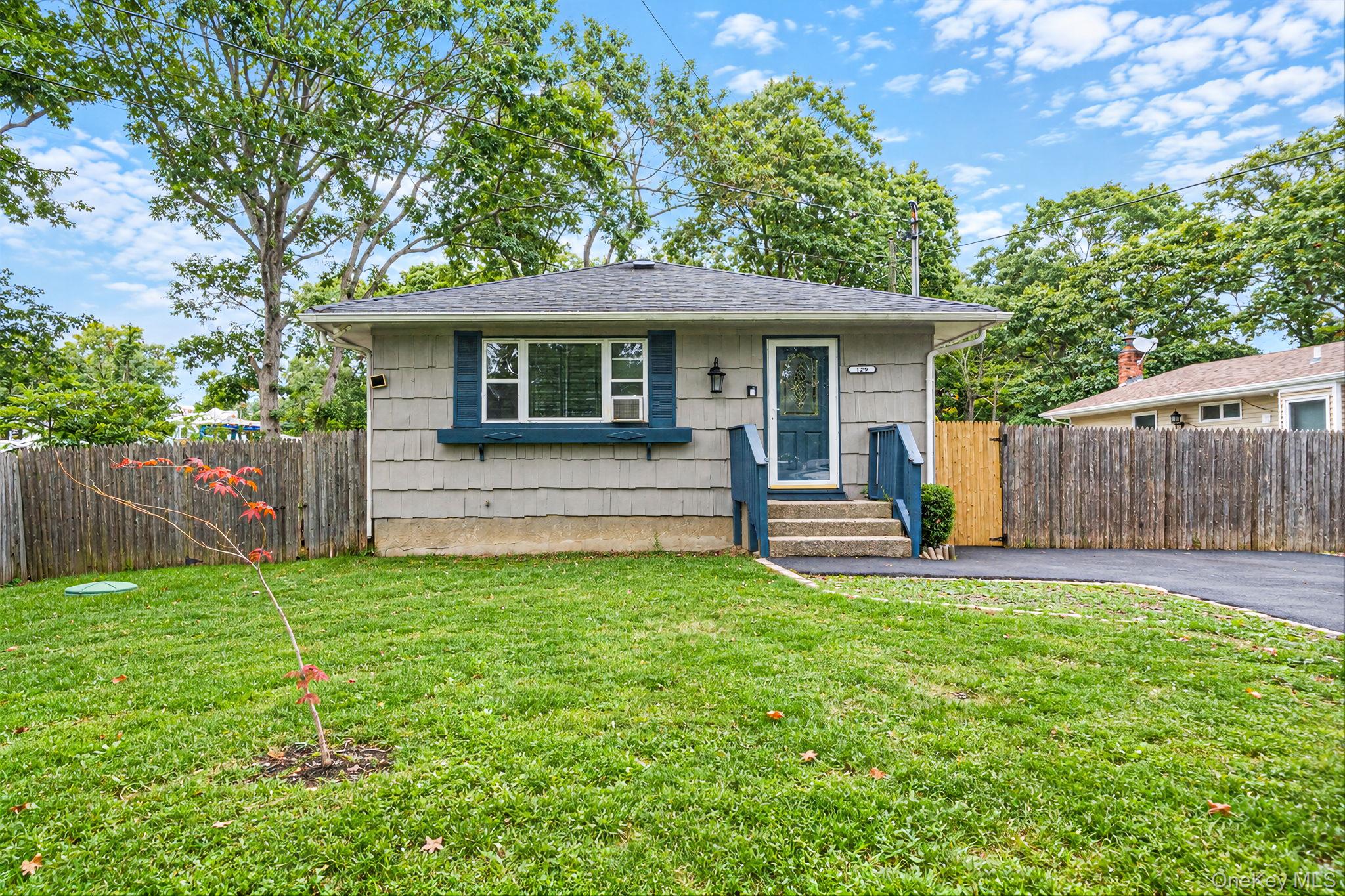 129 Shinnecock Avenue — photo