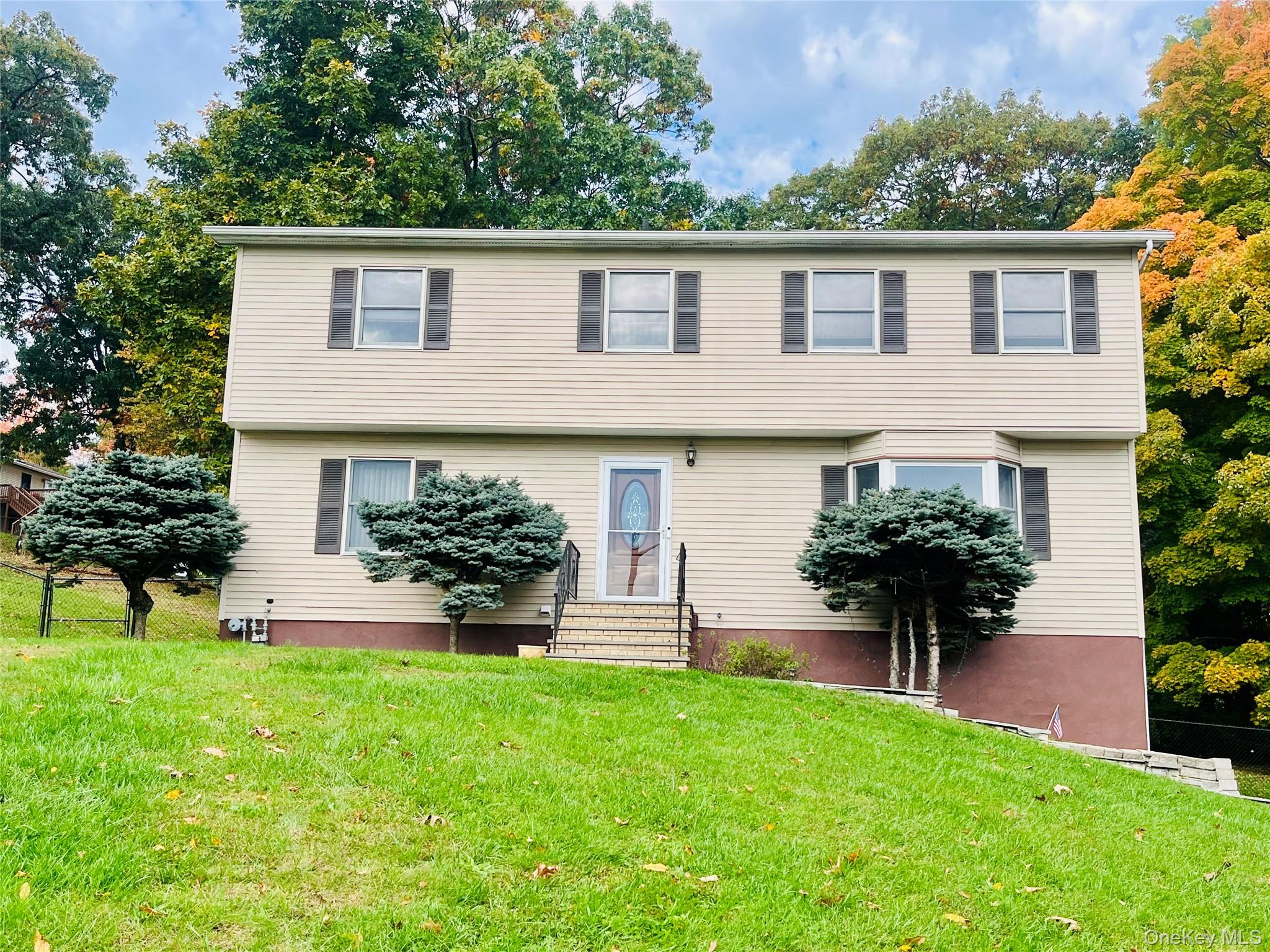8 Fawn Ridge Court — photo