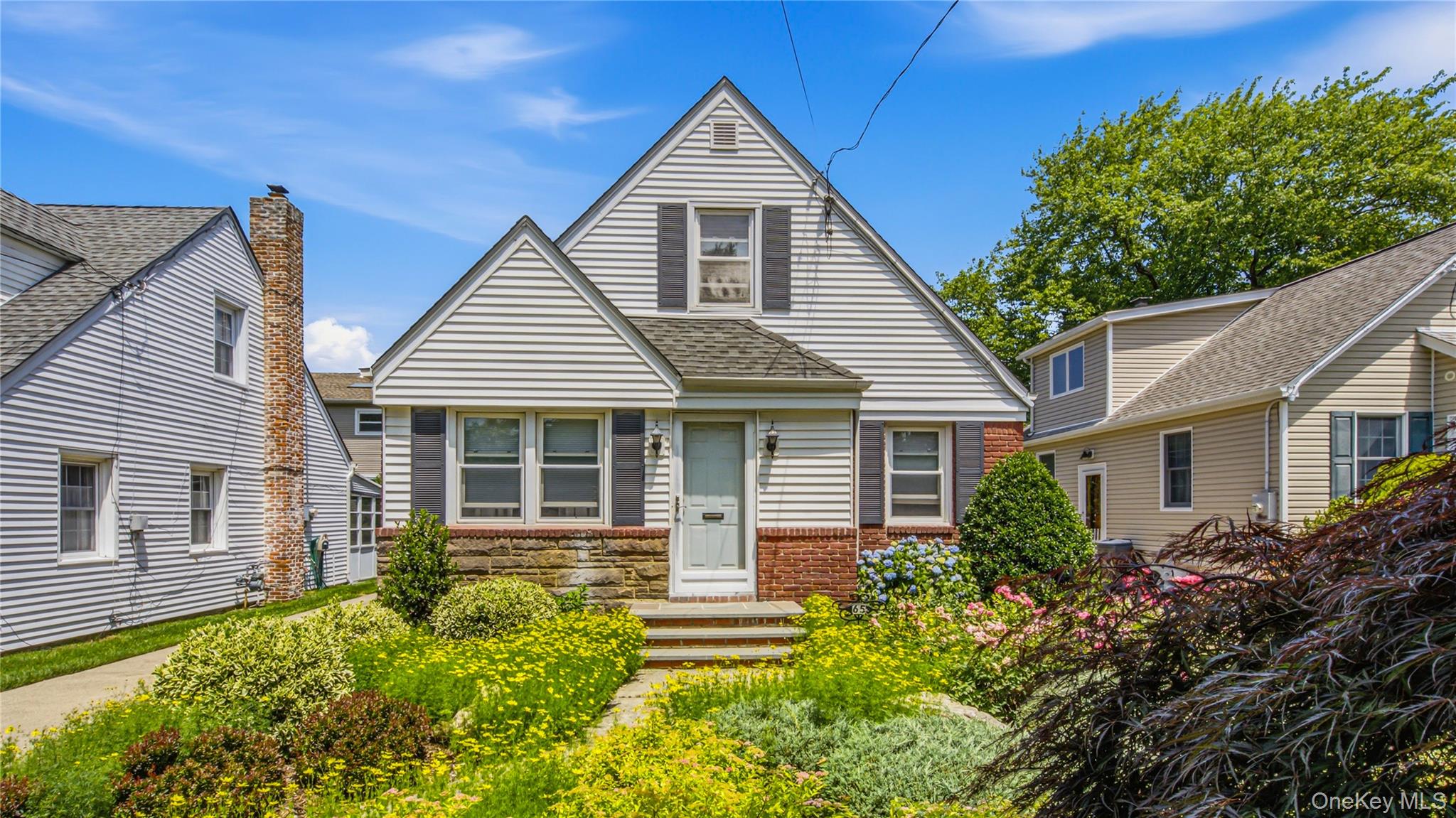65 Stewart Avenue — photo