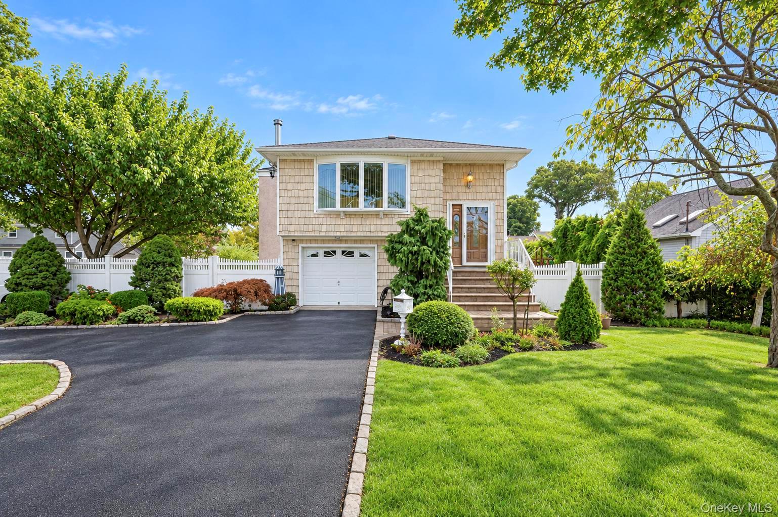 355 W Islip Boulevard — photo