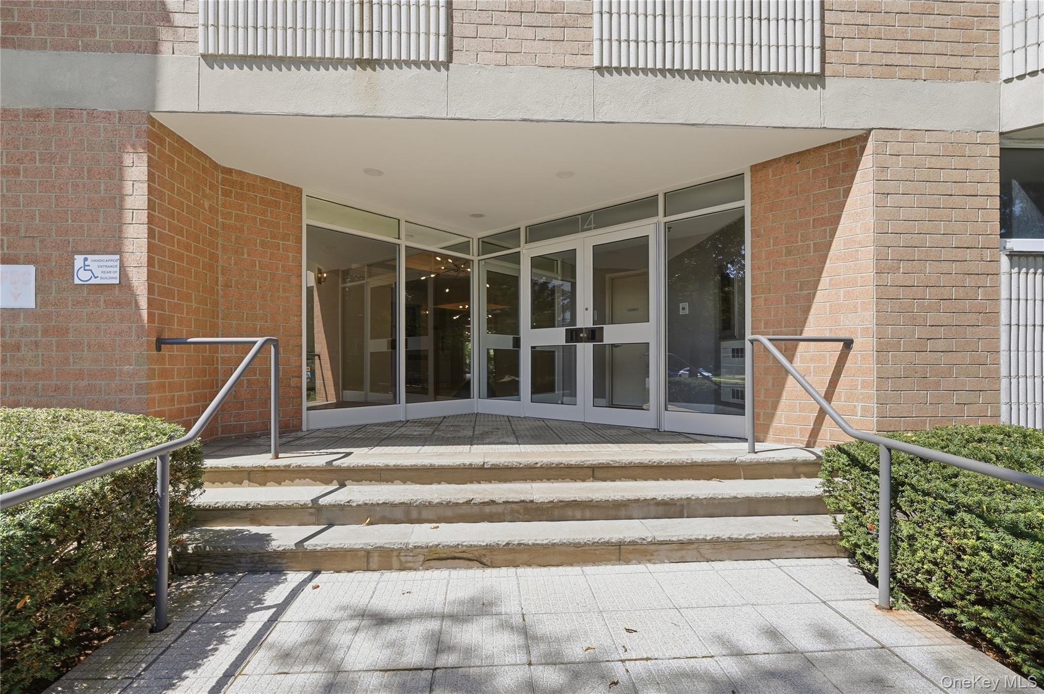 14 Nosband Avenue 3K — photo