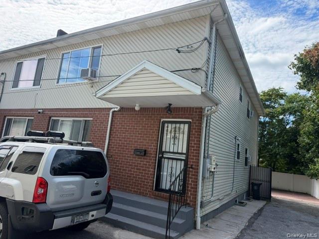 461 Beach 22nd Street — photo