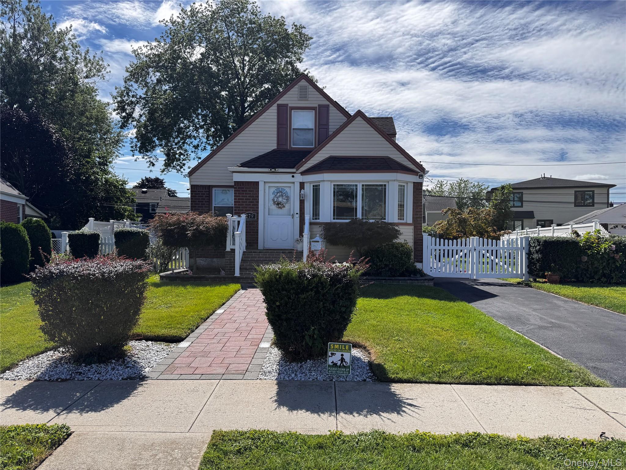 279 S King Street — photo
