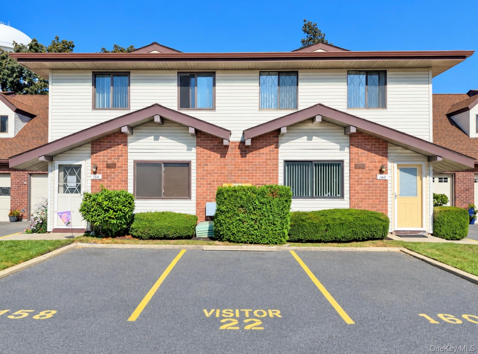 162 Cambridge Drive — photo