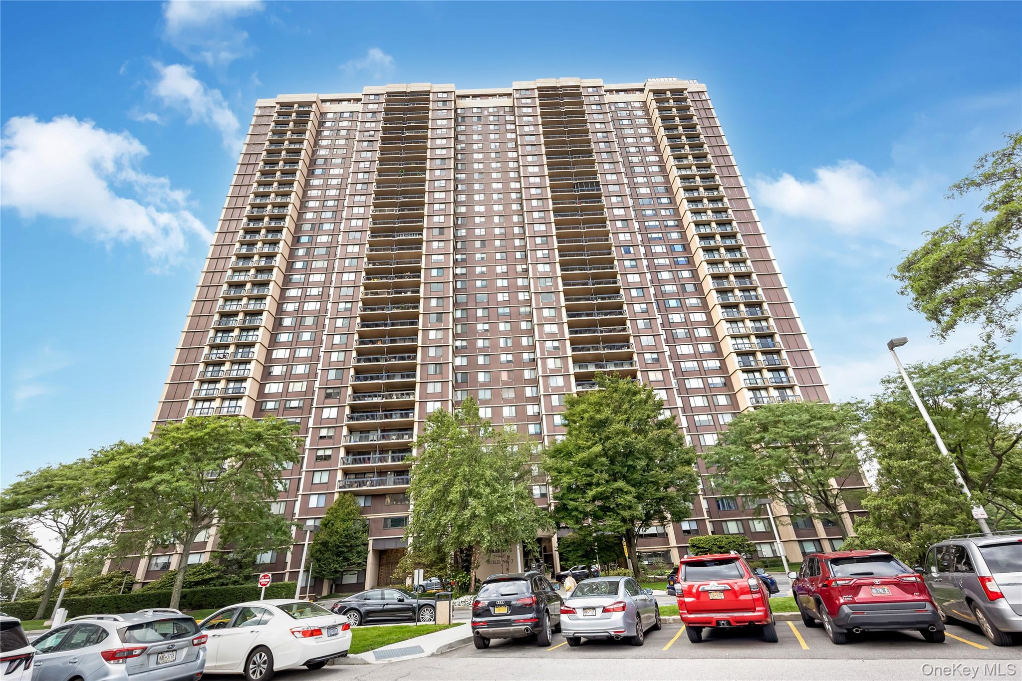 269-10 Grand Central Parkway 4U — photo