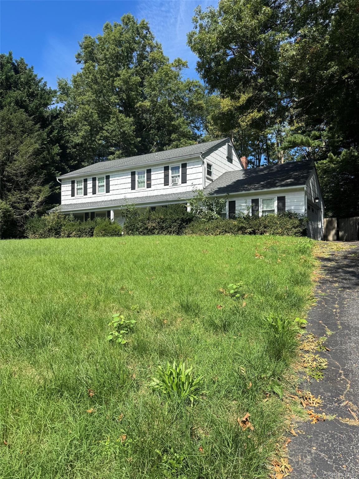 6 Bay Path Court — photo