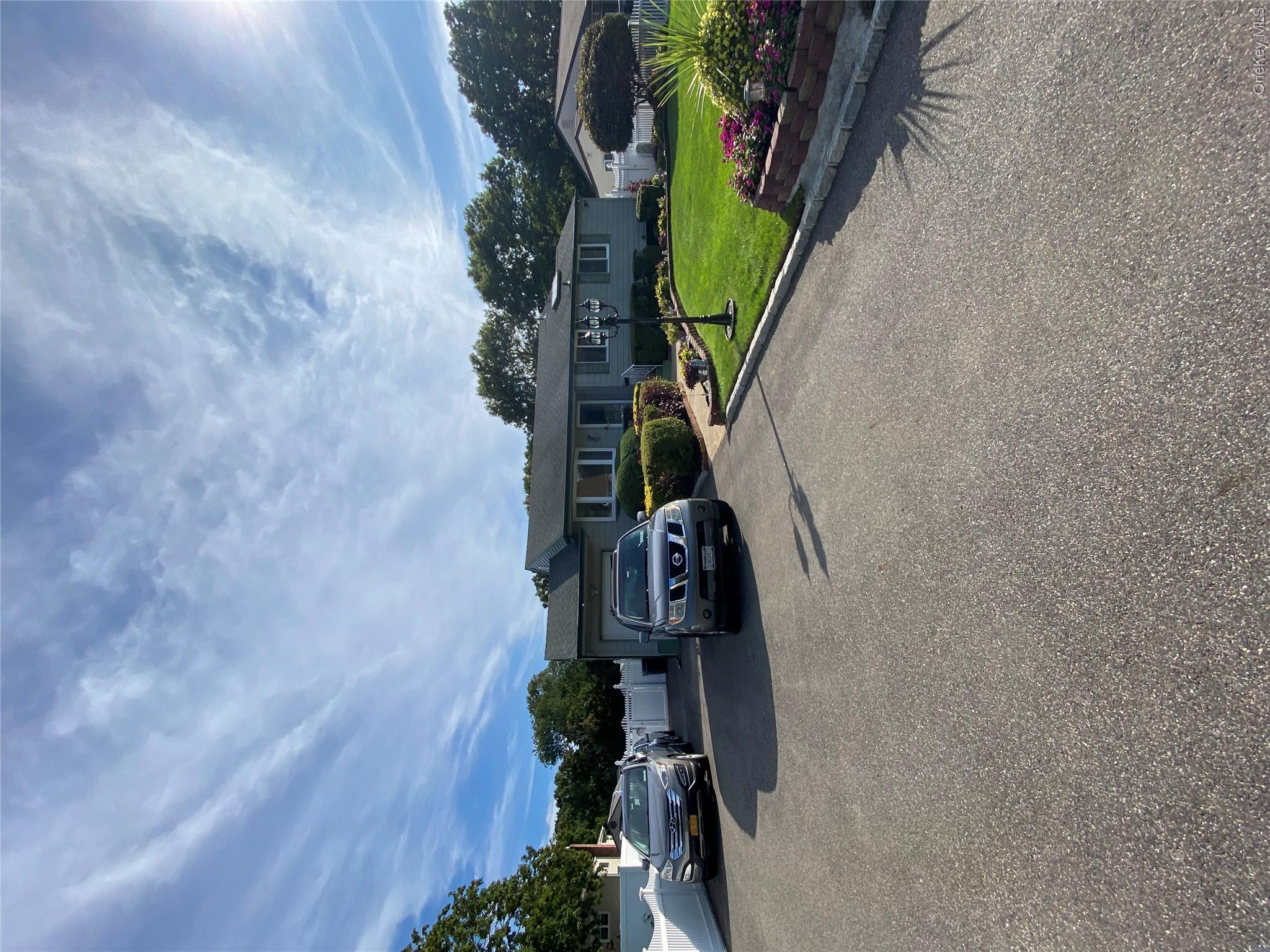 22 W Willow Street — photo