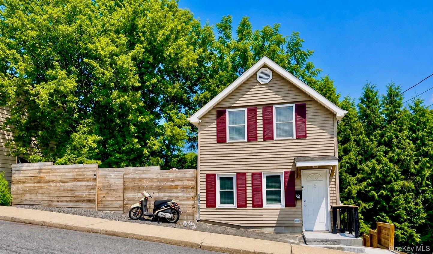 30 Sycamore Street — photo