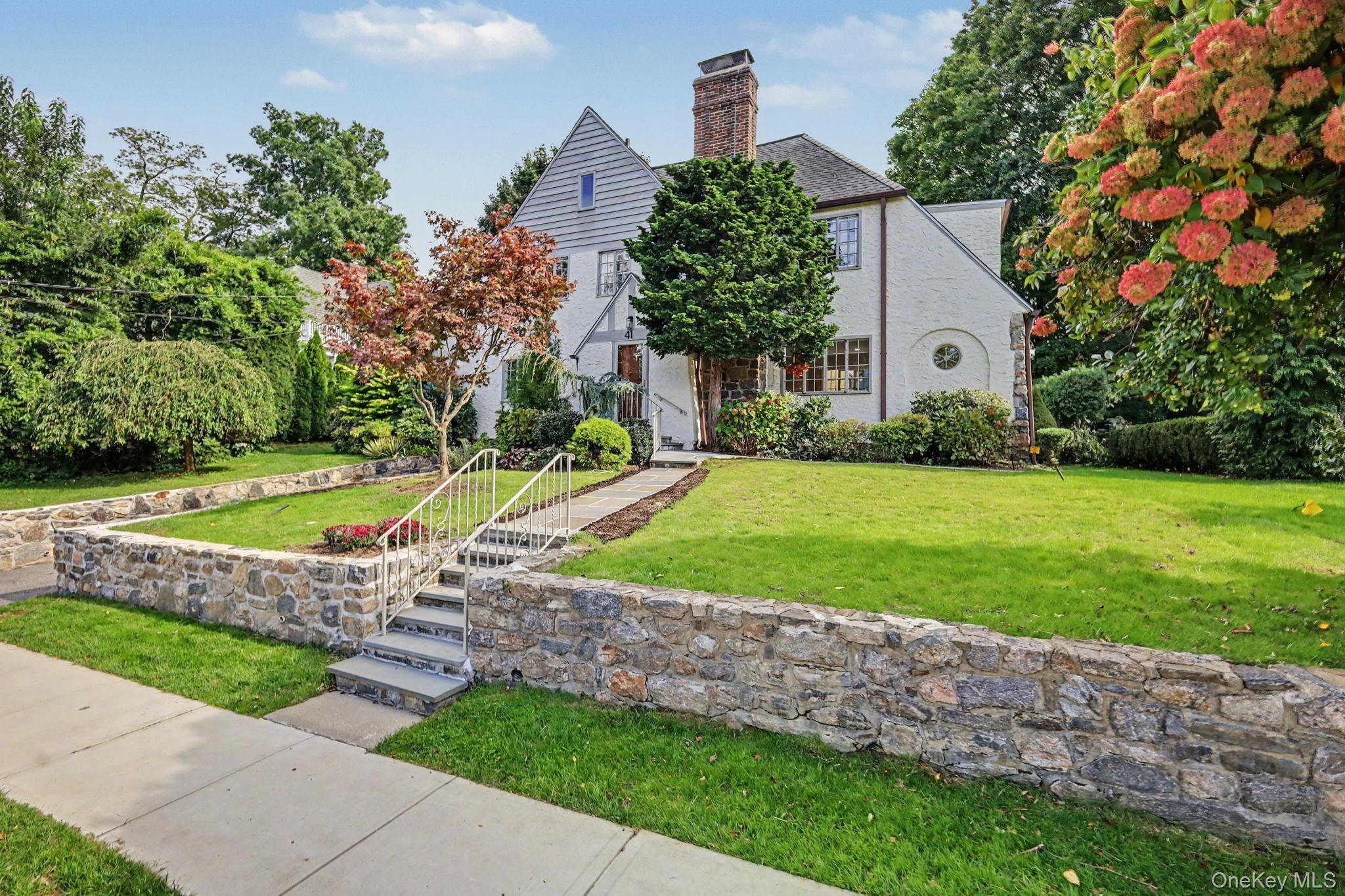 41 Maple Hill Drive — photo