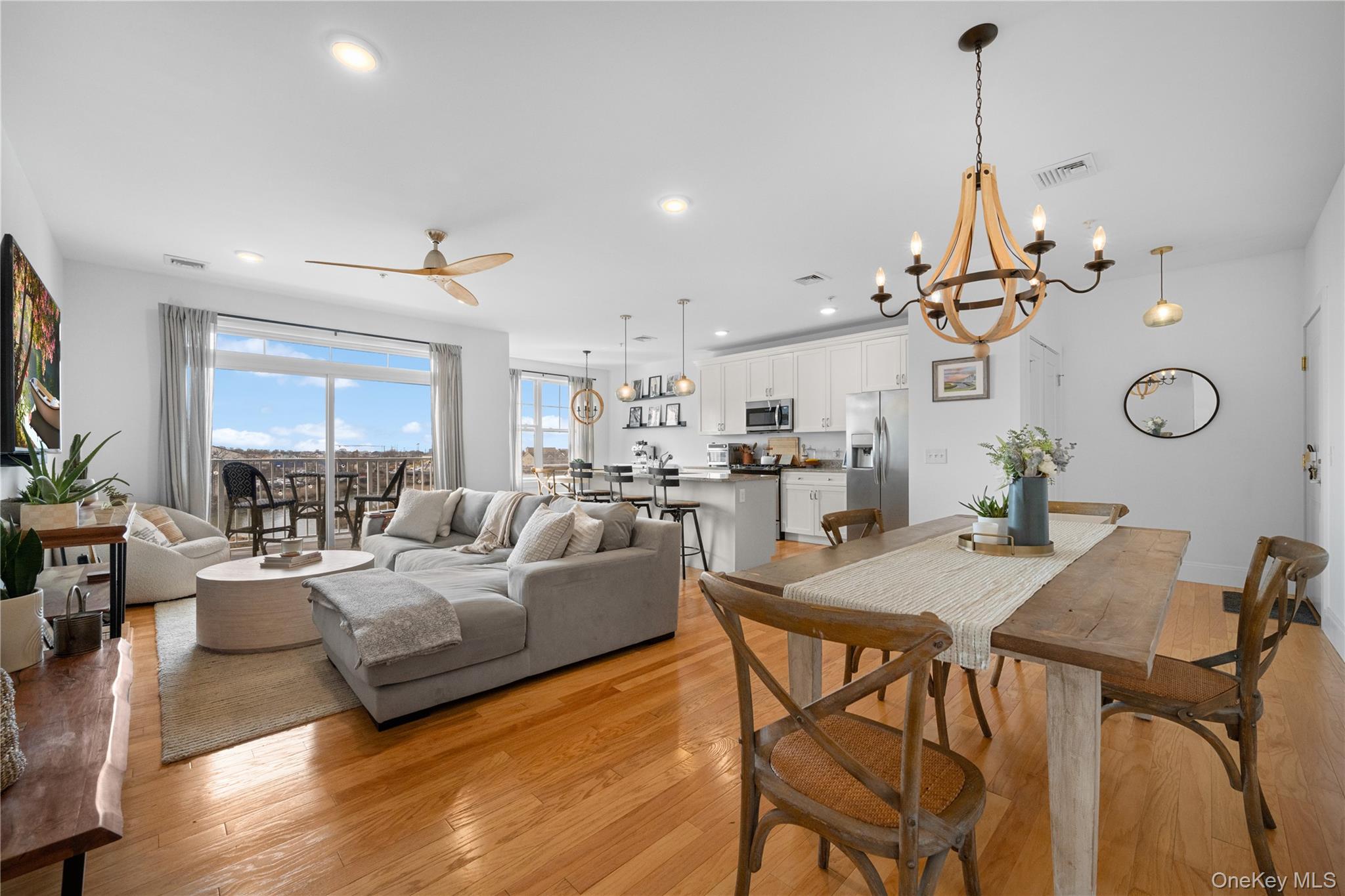 228 Marina Pointe Drive — photo