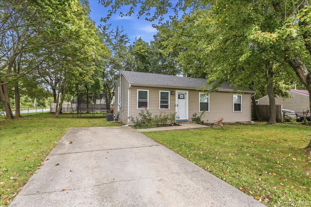 761 Provost Avenue — photo