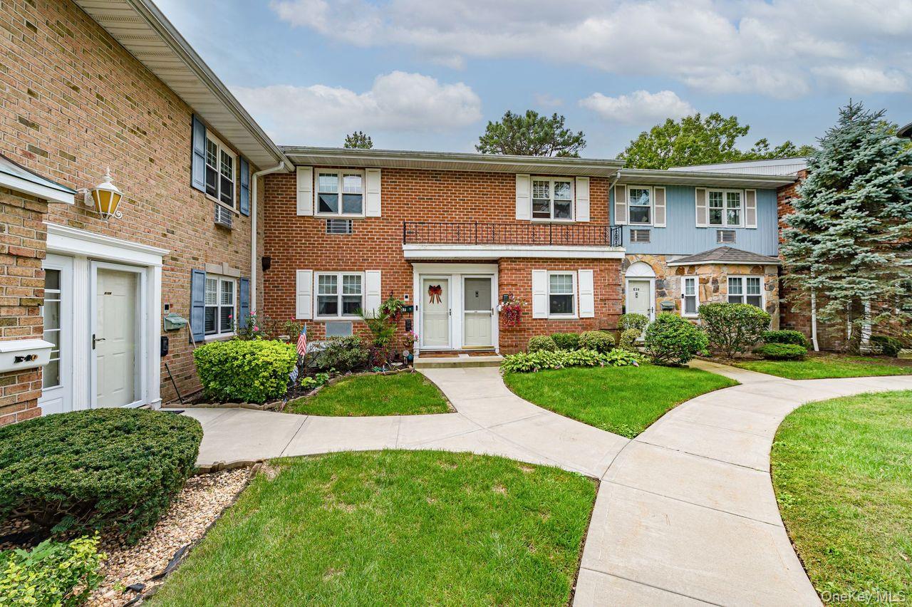 14 Glen Hollow Drive E37 — photo