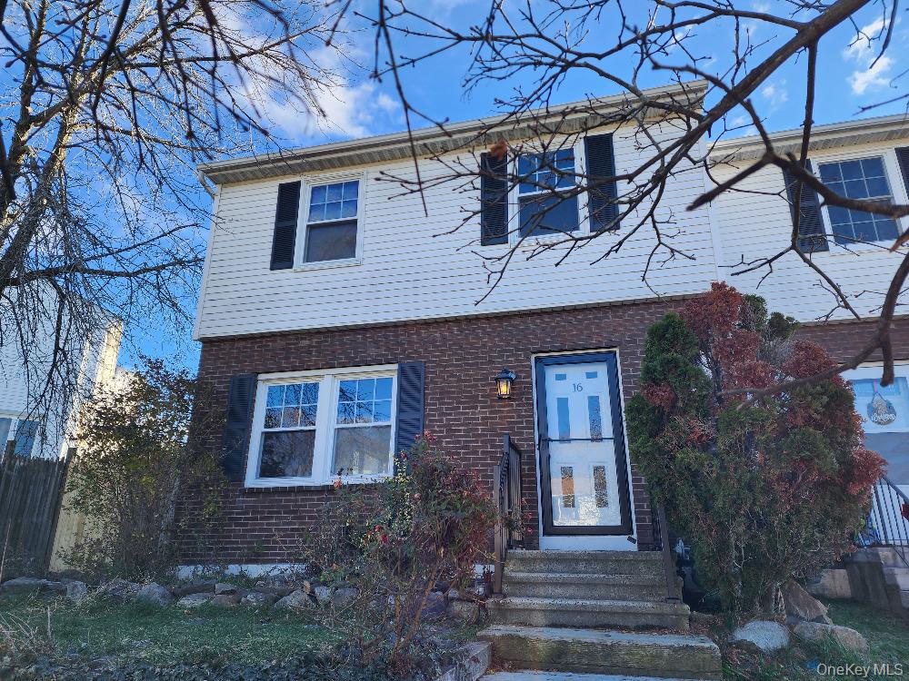16 Harbor Hill Court — photo