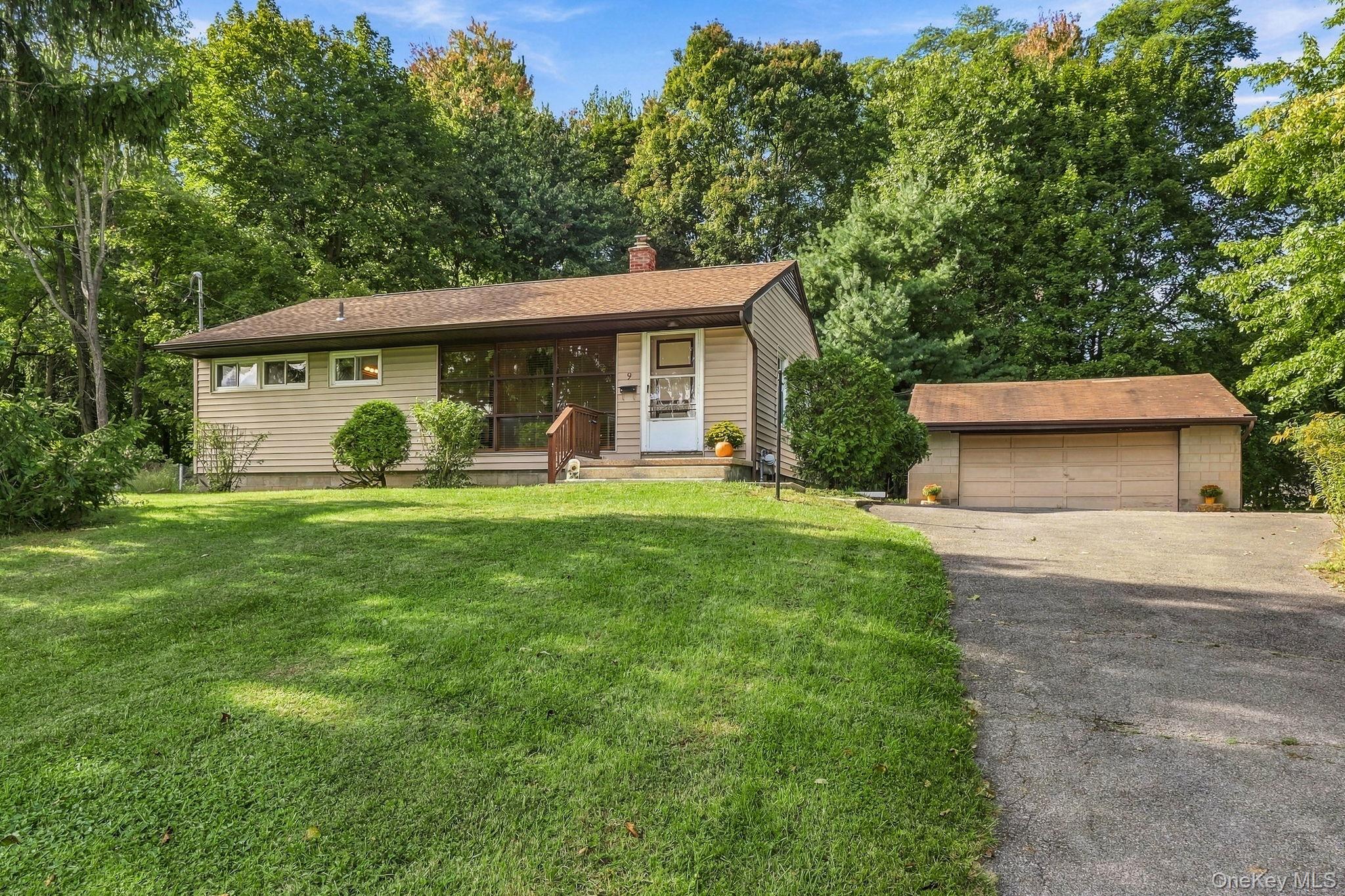 9 Glen Drive — photo