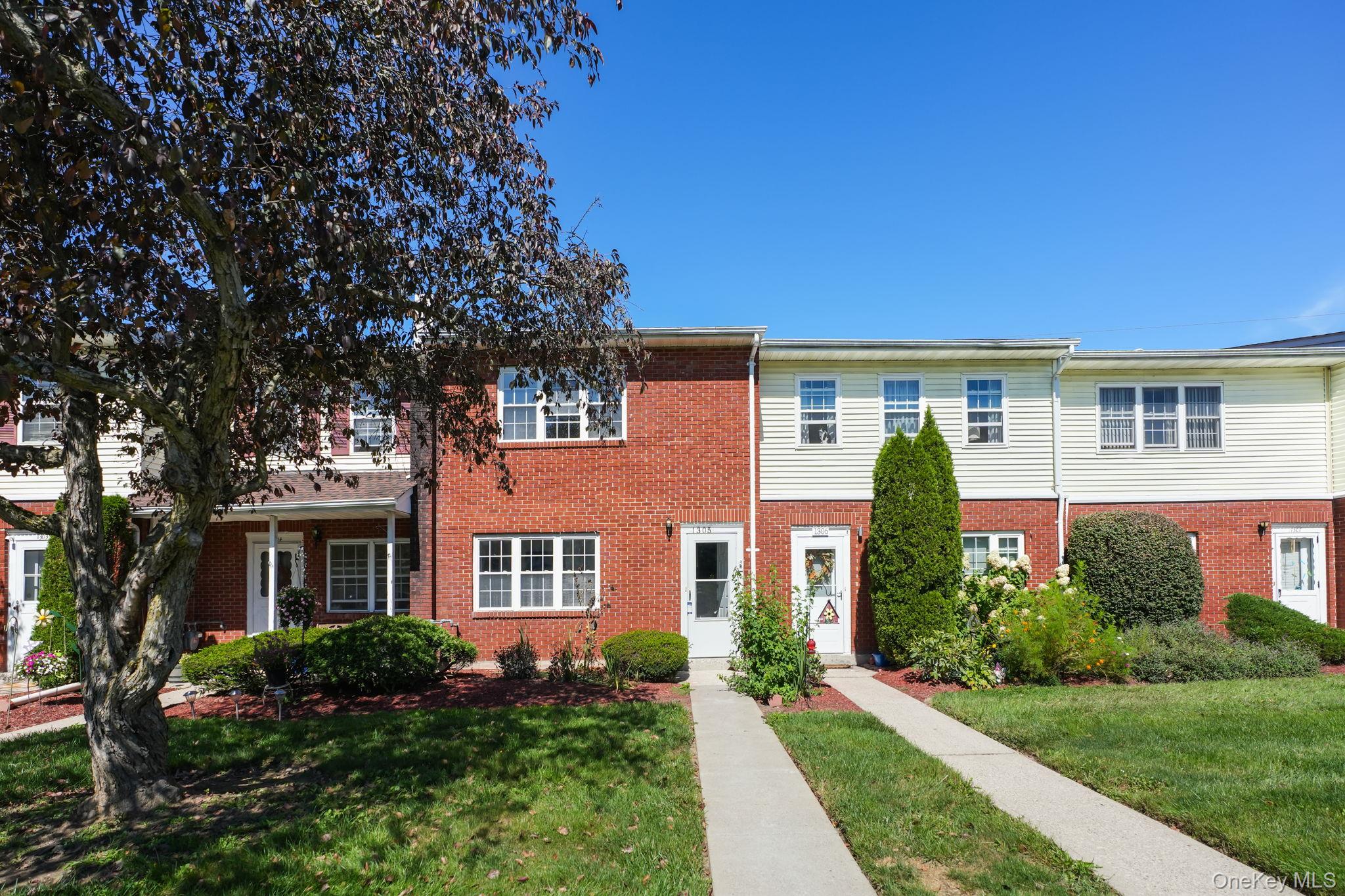 276 Temple Hill Road 1305 — photo