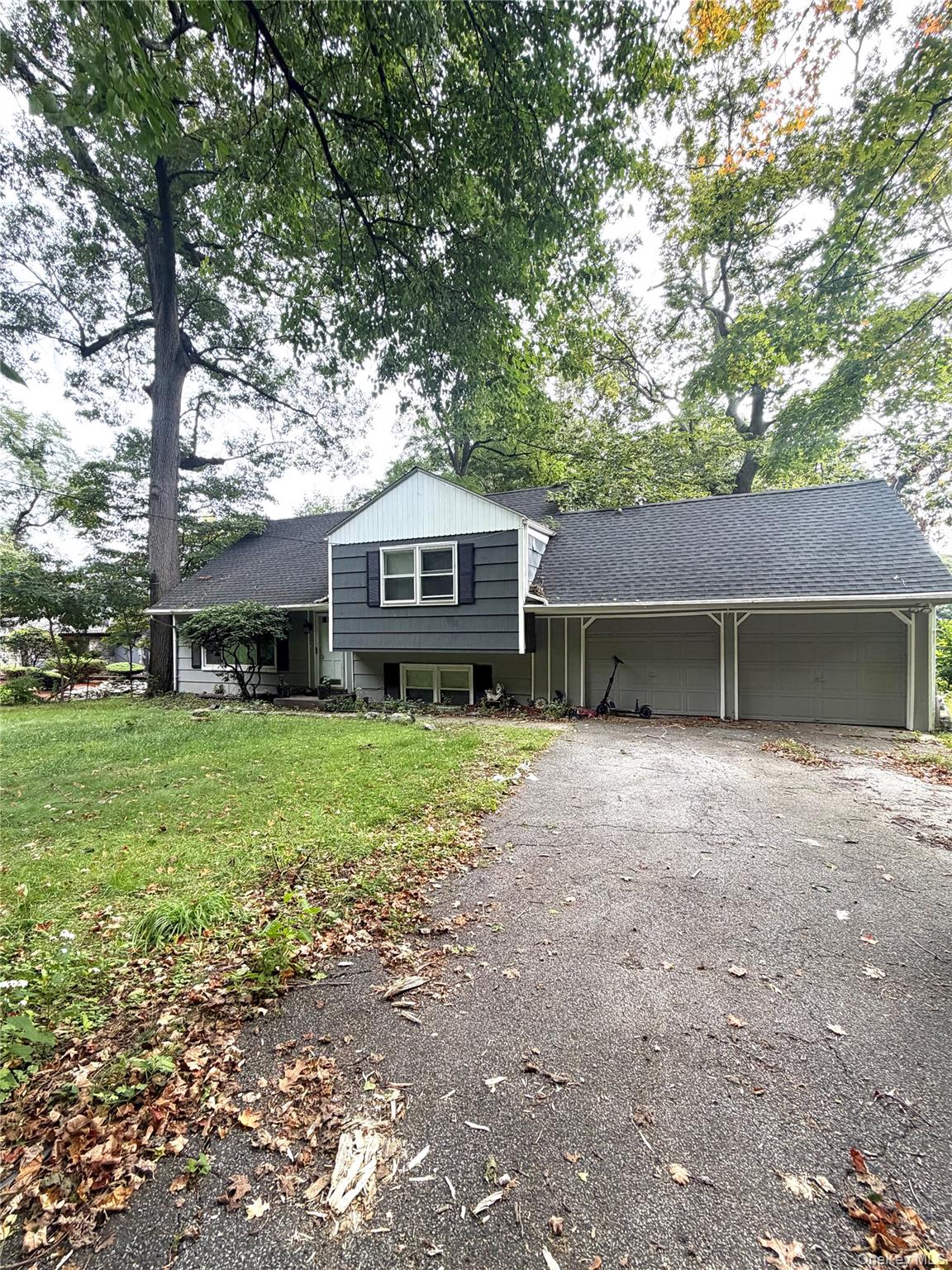 48 Briar Hill Drive — photo