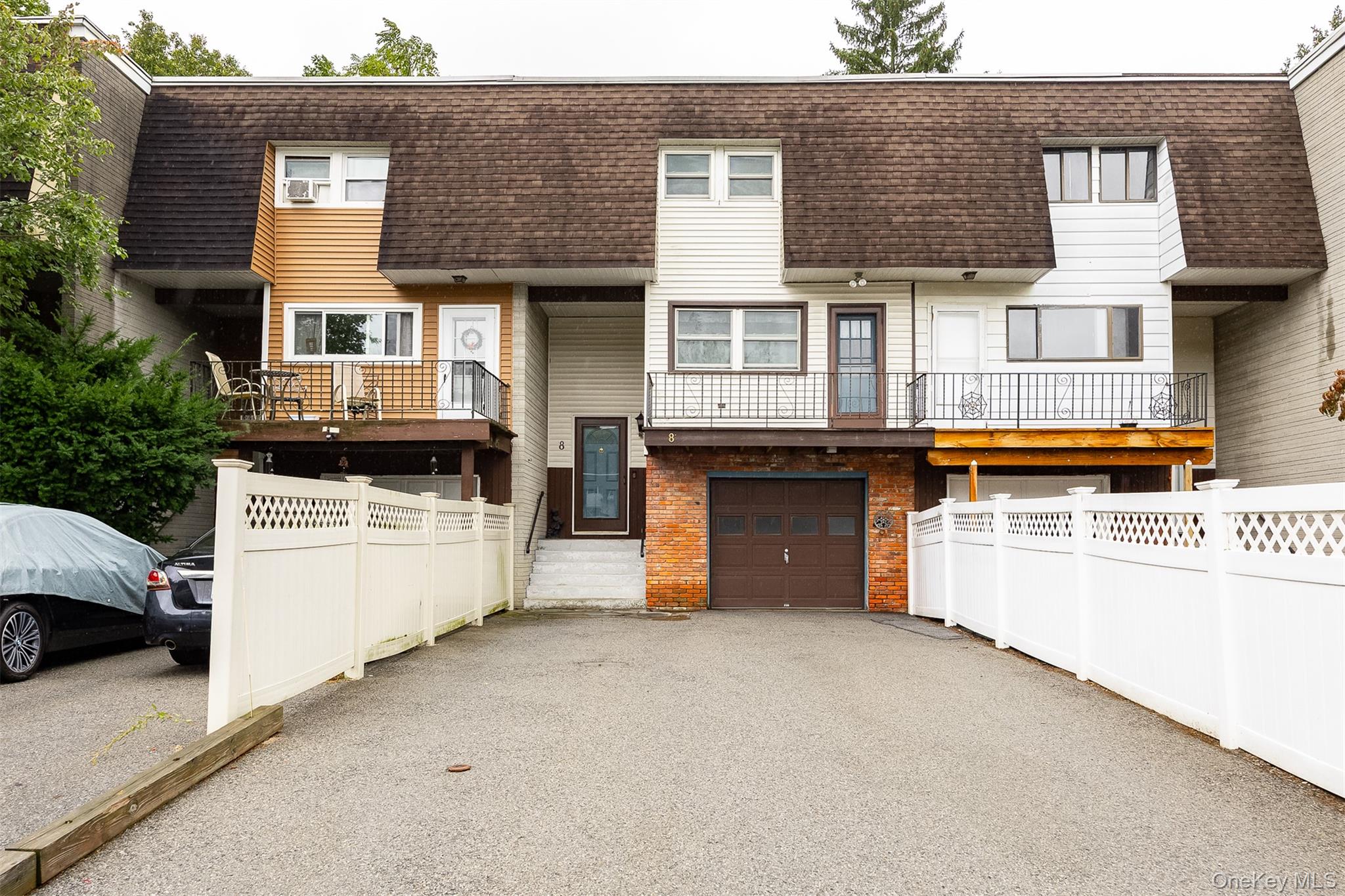 8 Boxwood Court — photo