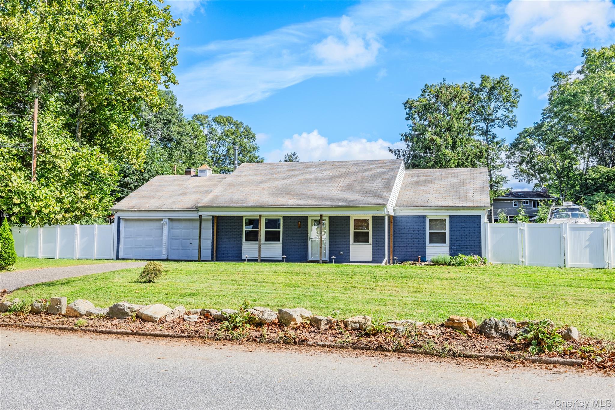 23 Wedgewood Drive — photo