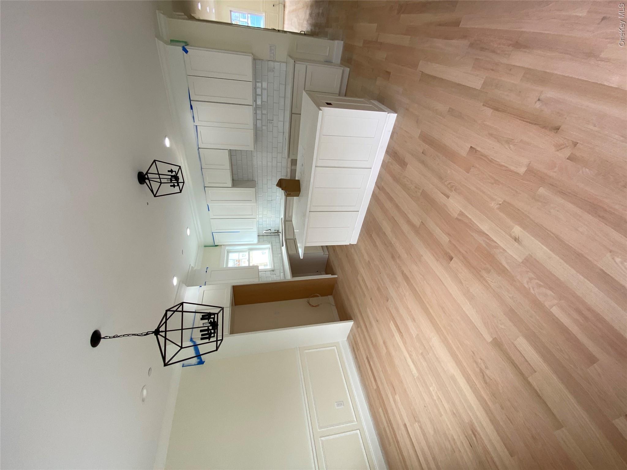 162 Gainsborg Avenue E B — photo