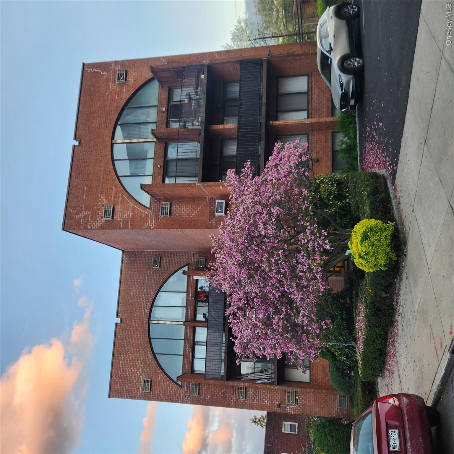 84-62 Austin Street C3 — photo