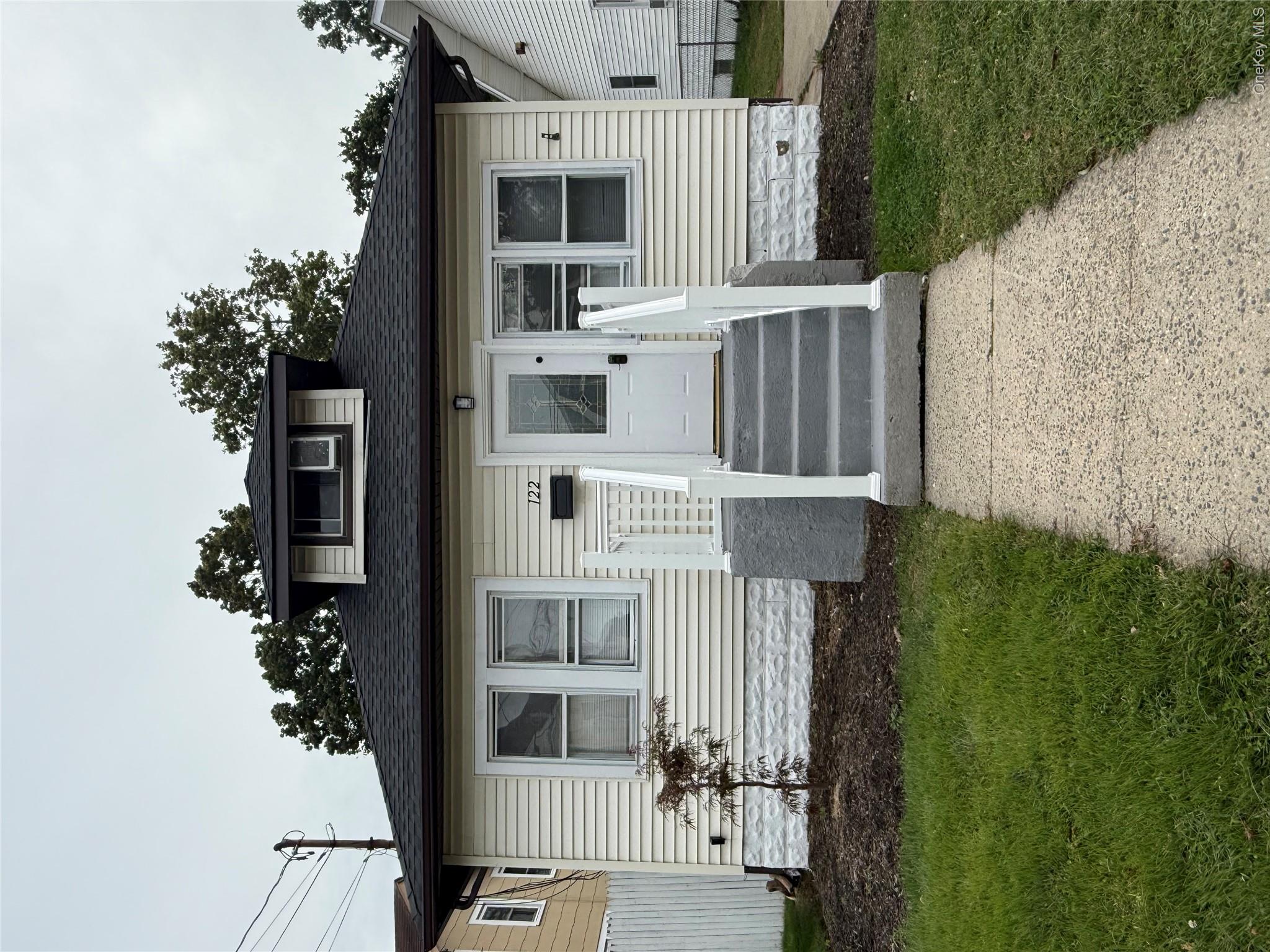 122 Dehnhoff Avenue — photo