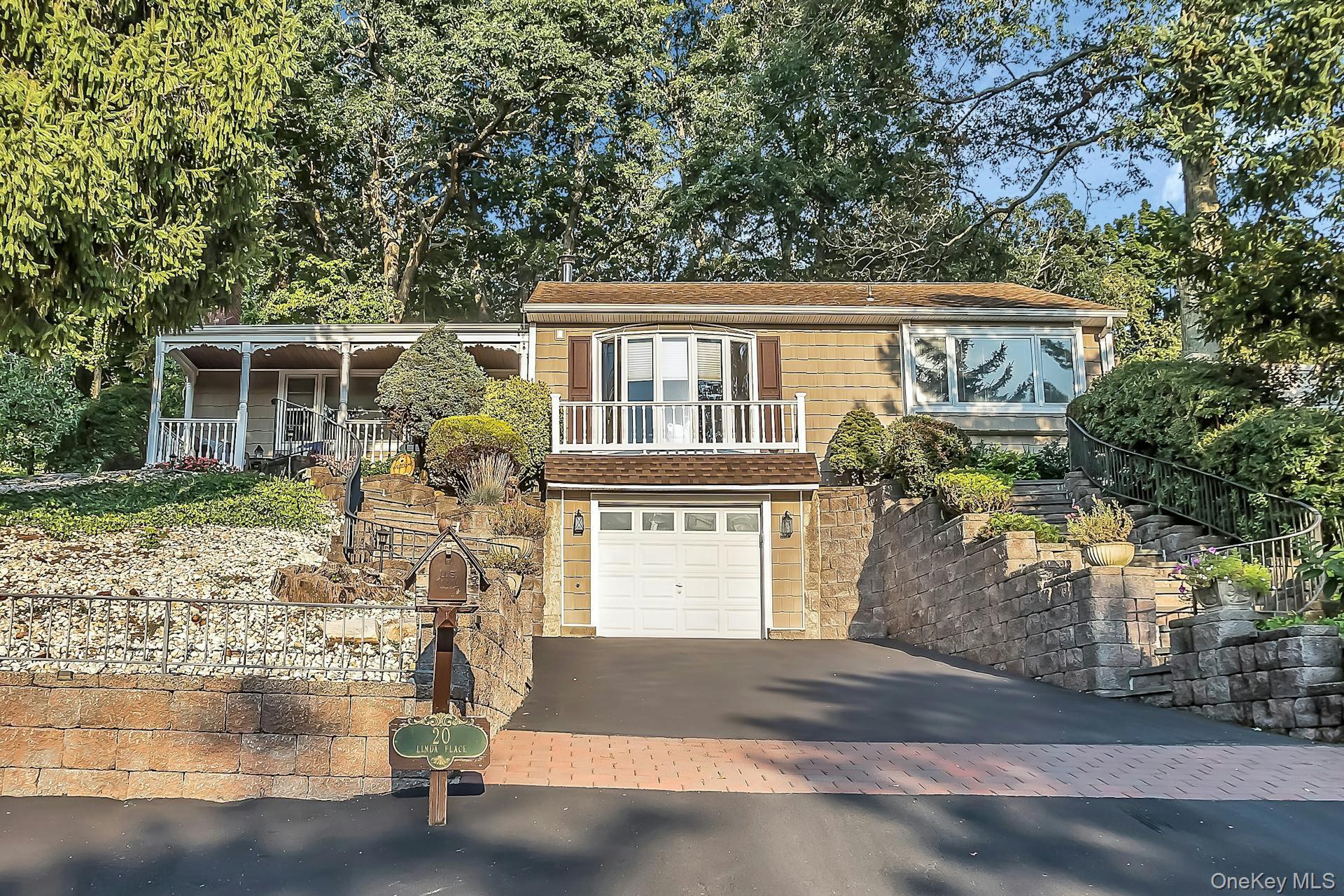 20 Linda Place — photo