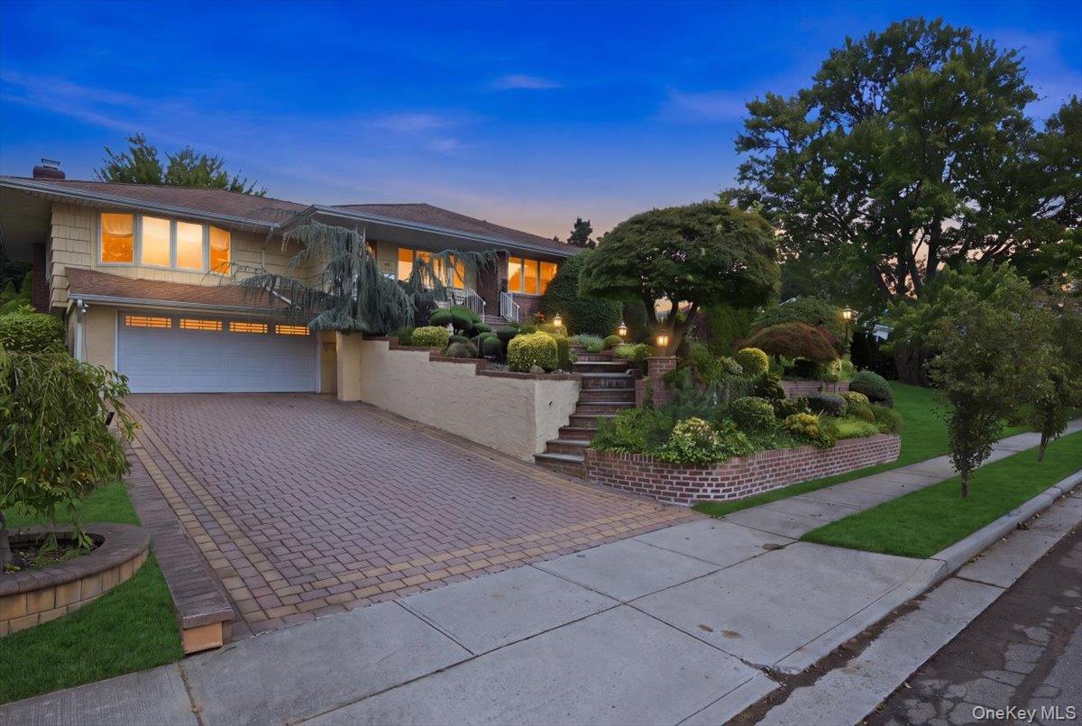 47 Royal Way — photo