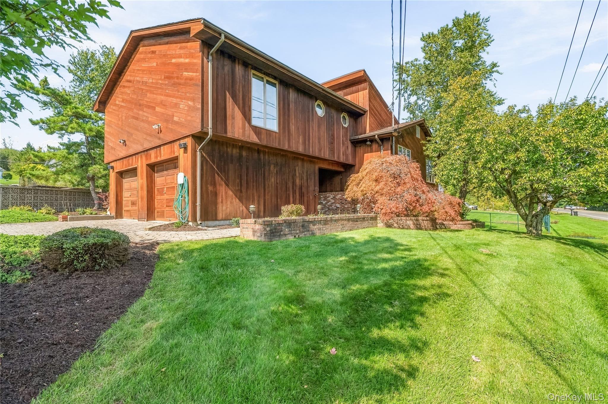 102 Neptune Drive — photo