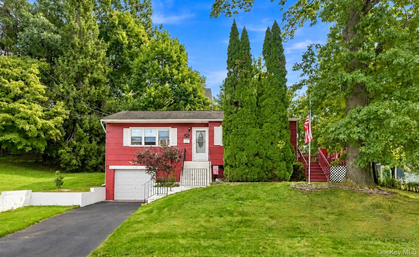 20 Heaney Drive — photo