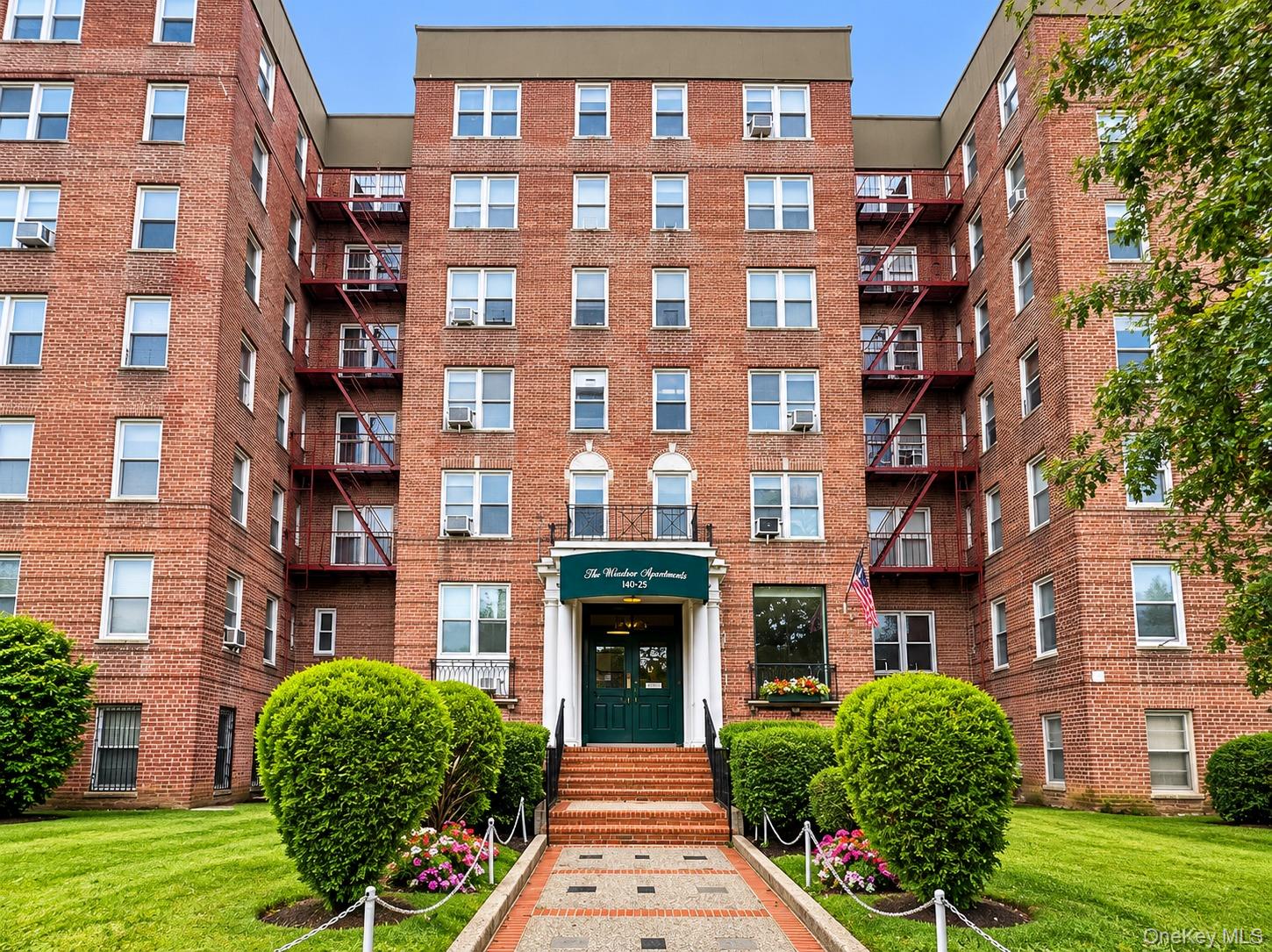 143-25 84th Drive Unit 1L — photo