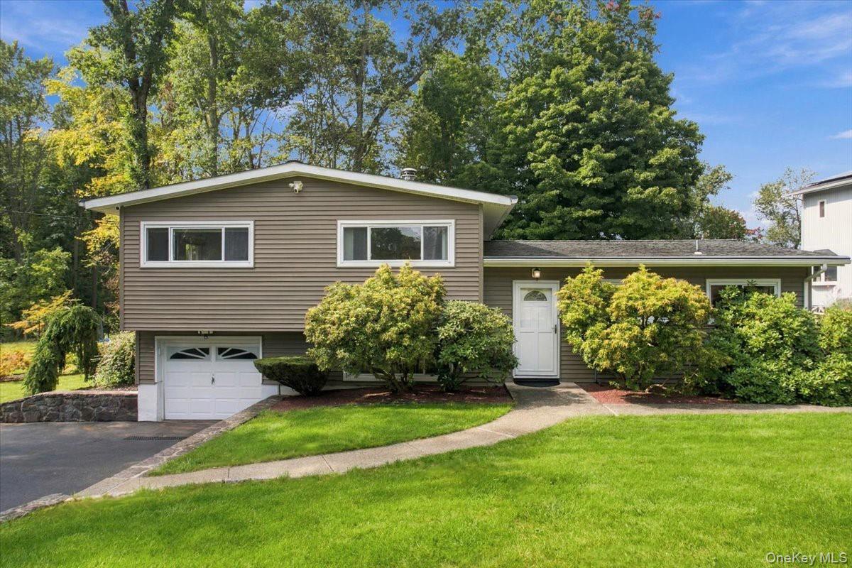 25 Fawn Ridge Drive — photo