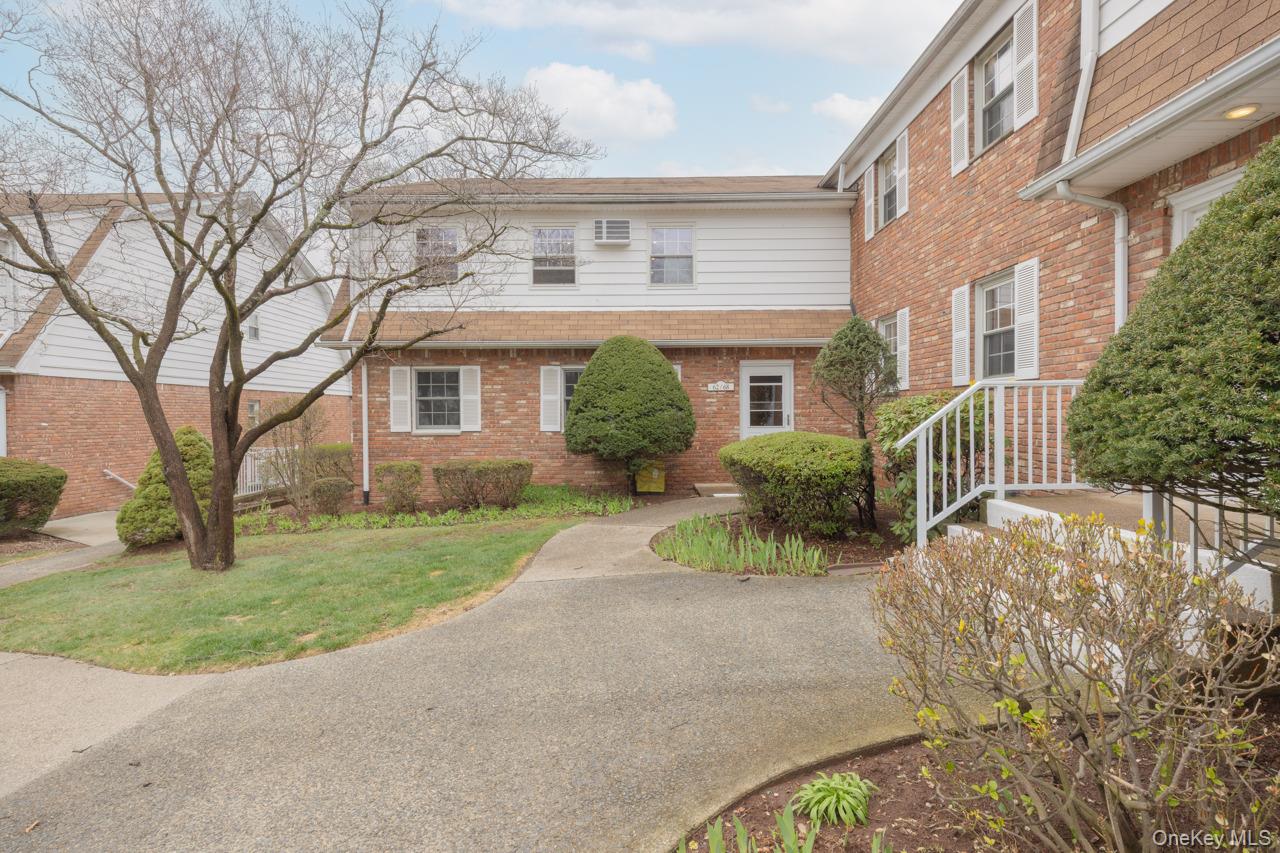 62 Parkside Drive 62 — photo
