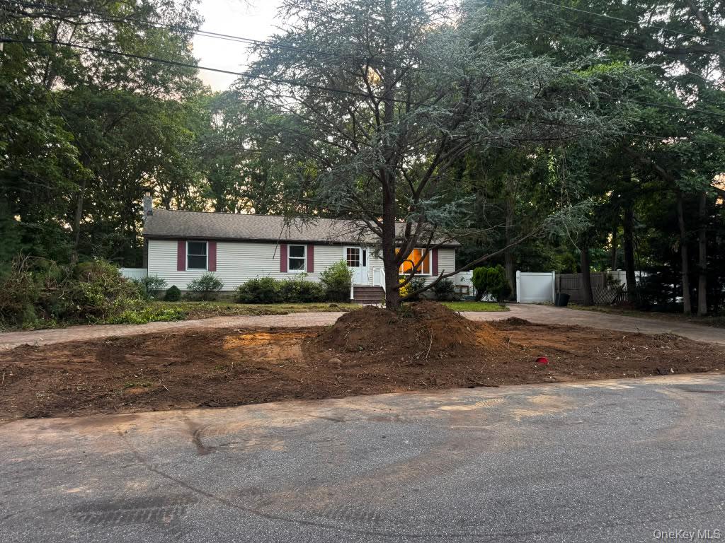 409 Wellwood Drive — photo