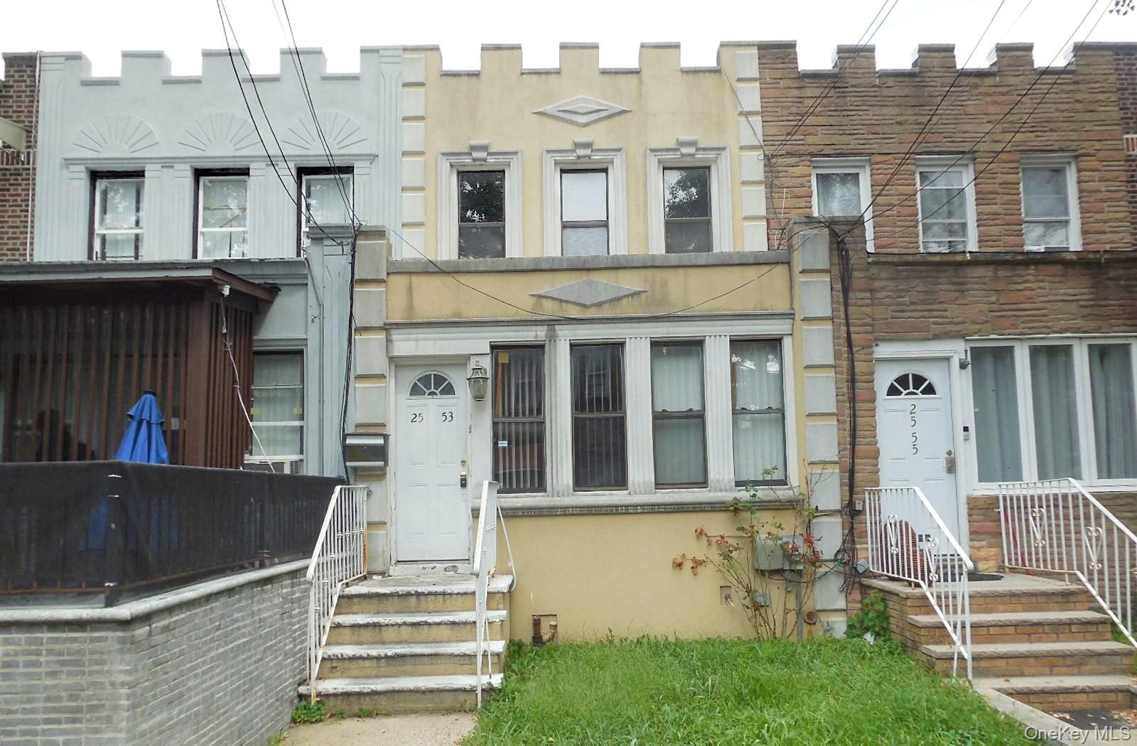 25-53 McIntosh Street — photo