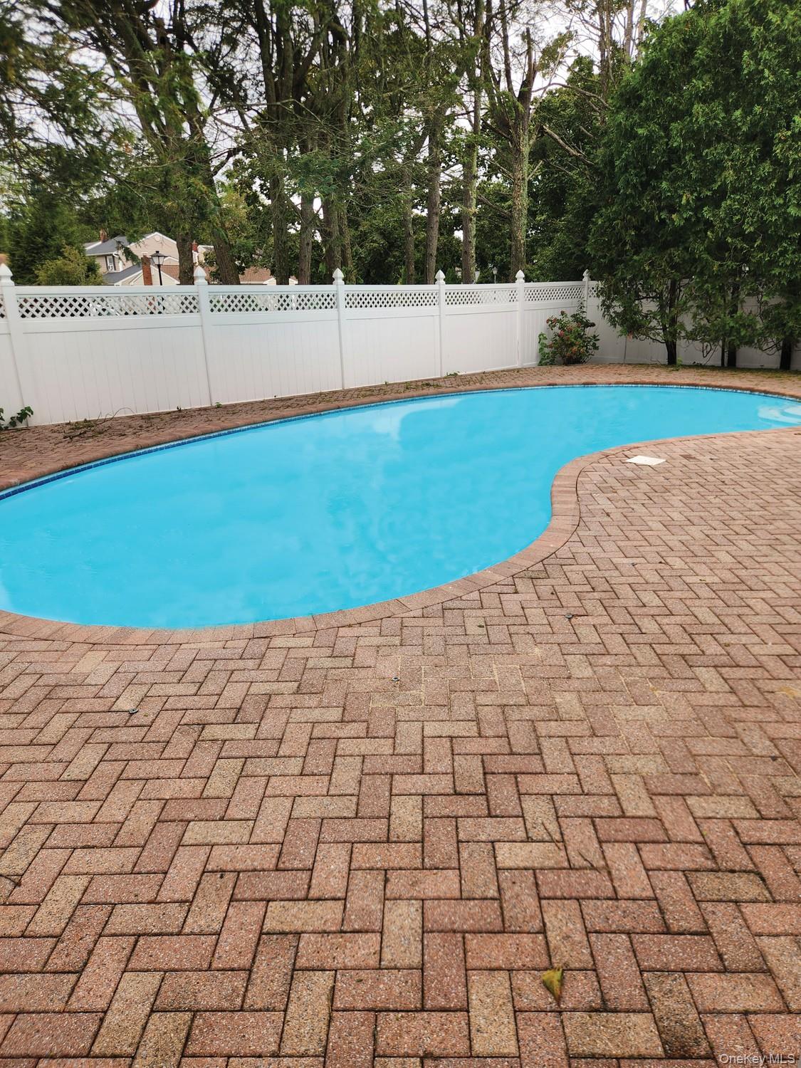7 Bertlee Drive — photo