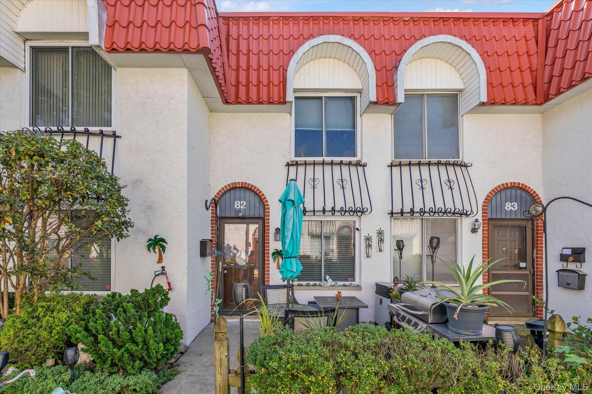 82 Alhambra Drive — photo