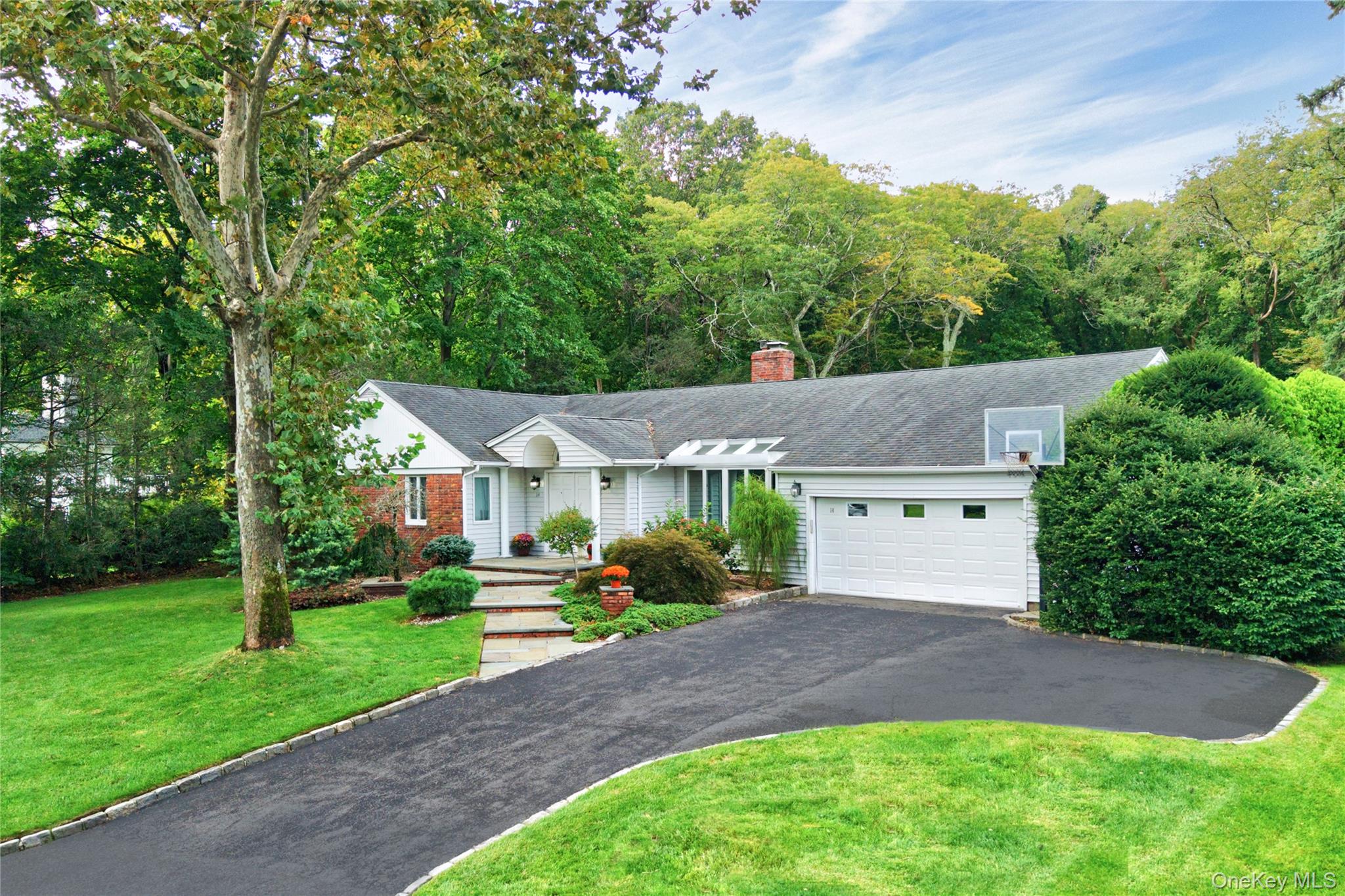 14 Maplewood Lane — photo