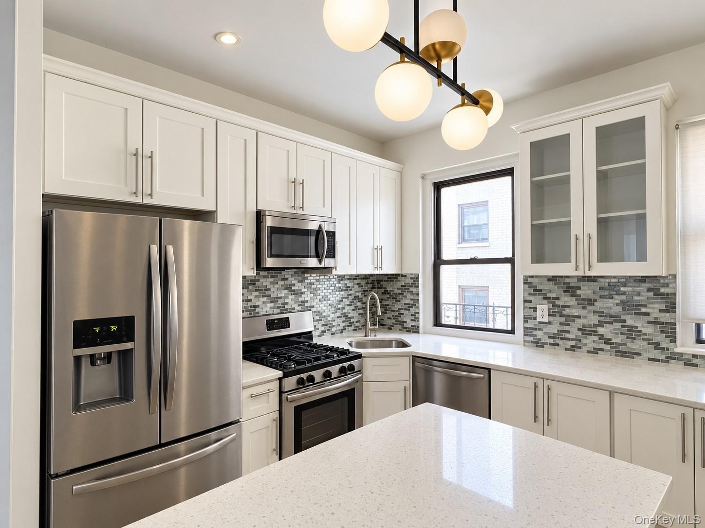 21-68 35 Street 3B — photo