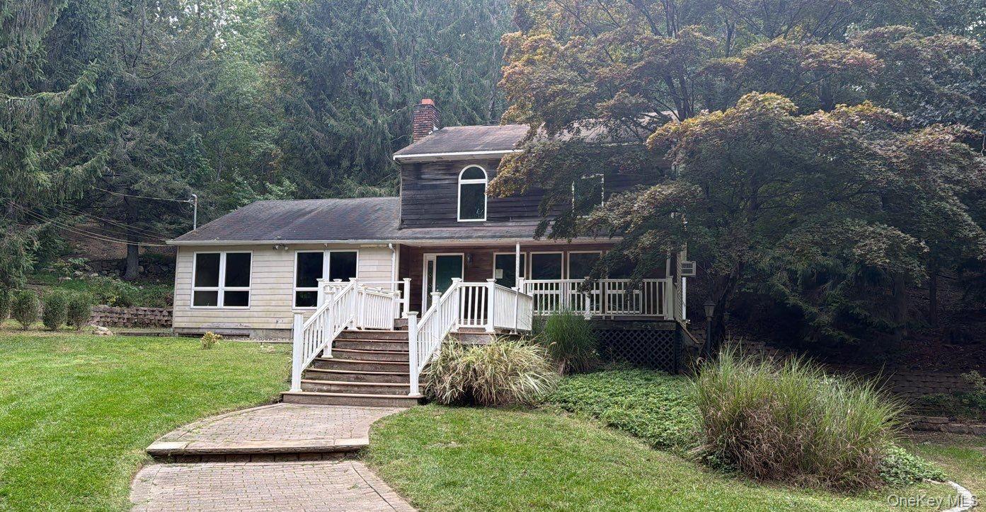 56 E Bartlett Road — photo