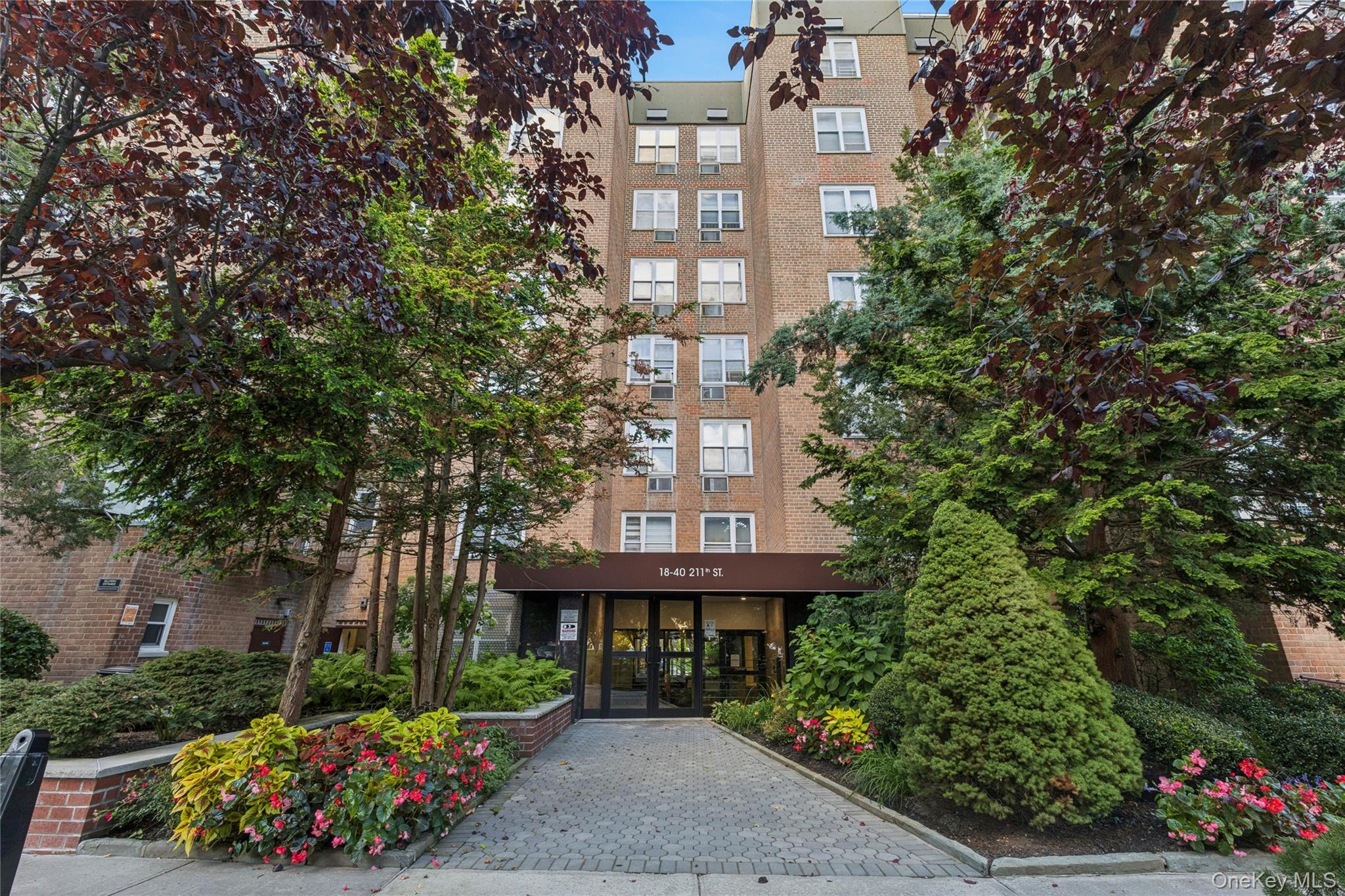 18-40 211th Street Unit 3J — photo