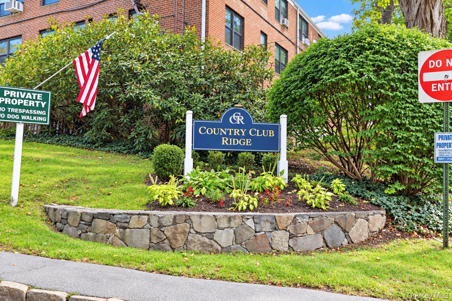 151 E Hartsdale Avenue Unit 2B — photo