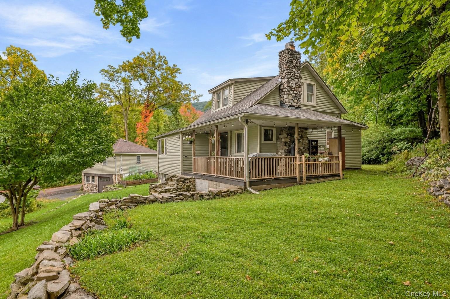 2 Iris Road — photo