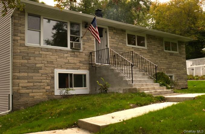 11 Everett Road, Carmel, NY 10512 — photo 2