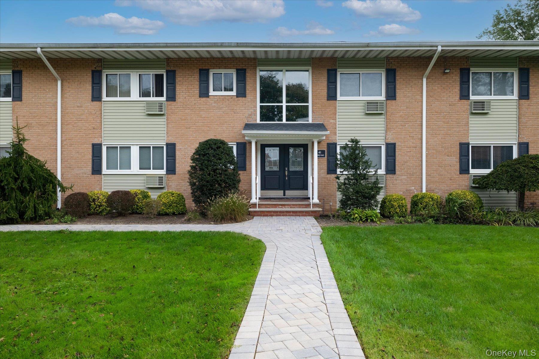41 Mildred Place Unit 3B — photo
