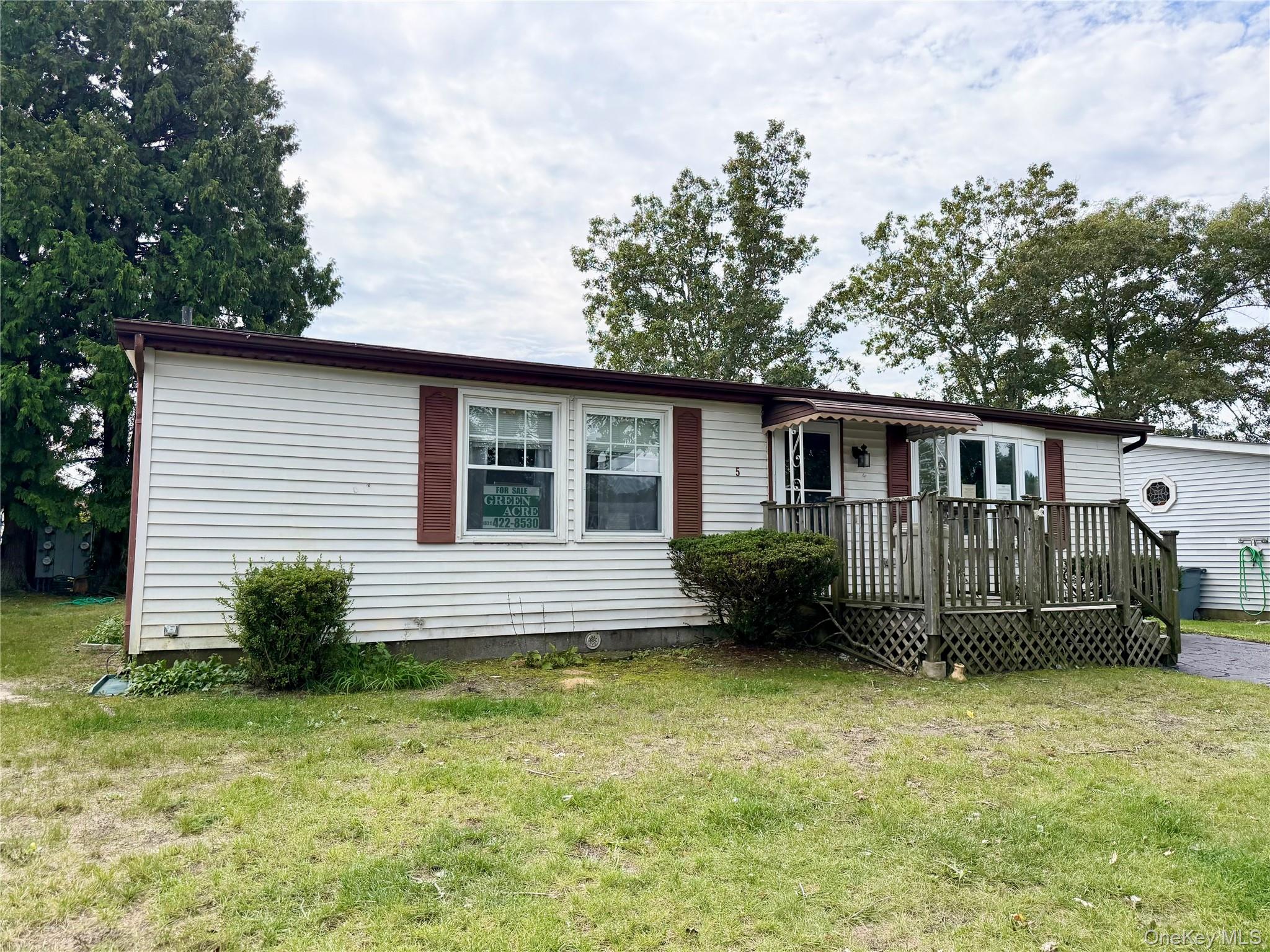 5 Holly Drive — photo
