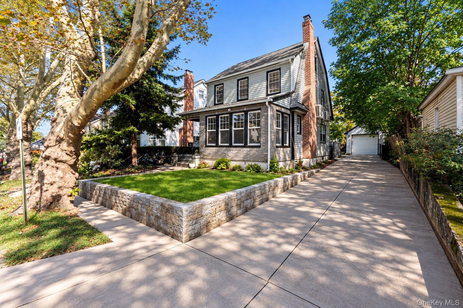 45-27 Arcadia Lane — photo