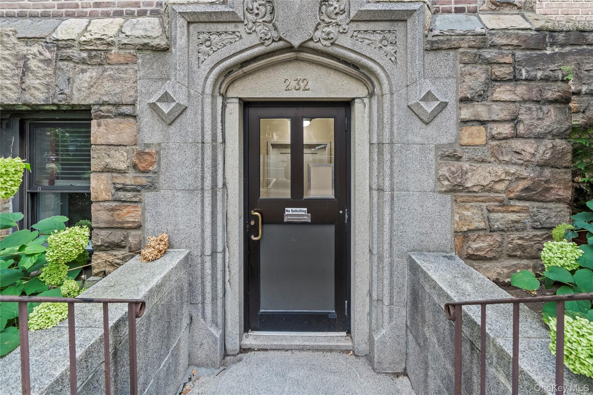 232 Martine Avenue BD/BC — photo