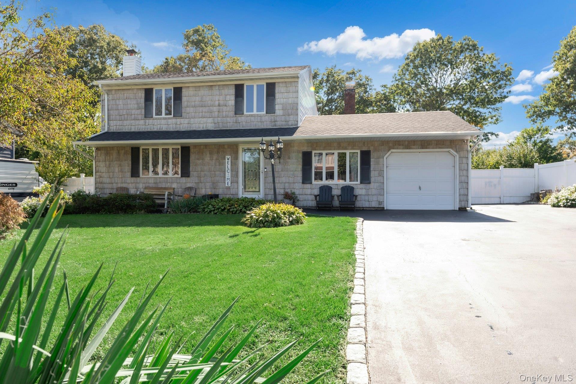 16 Hilltop Lane — photo