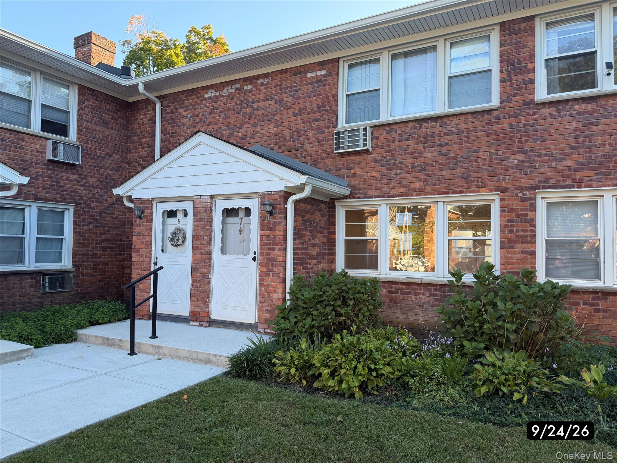 2710 South Road F7 — photo